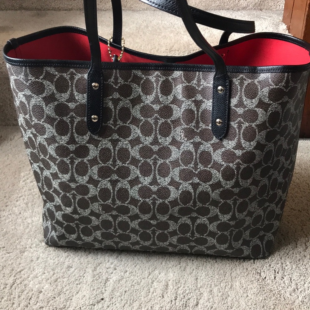 Authentic Coach - Picture 2 of 5